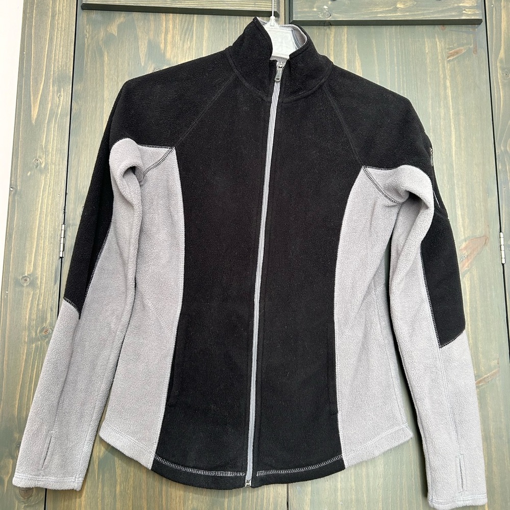 Tek gear zip up jacket size M